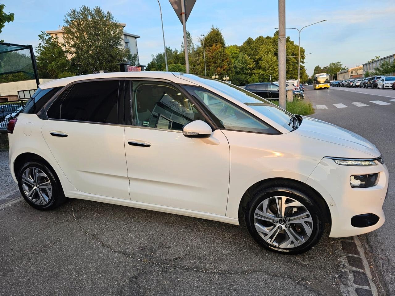 Citroen C4 Picasso 1.6 e-HDi 115cv Exclusive*Navi*Pdc*Led*Unipro*
