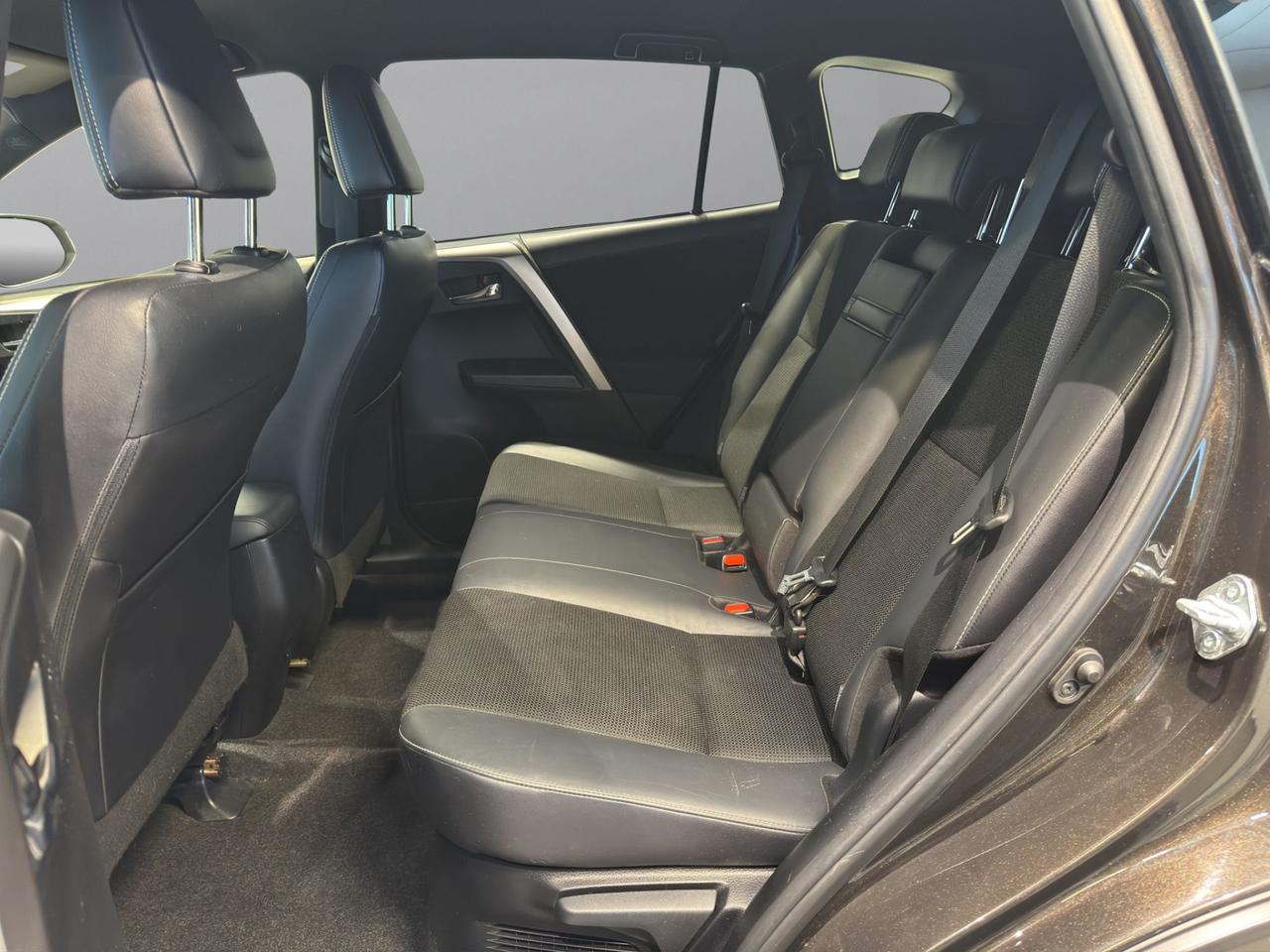 Toyota Rav4 2.5 vvt-i h Style 4wd e-cvt my17