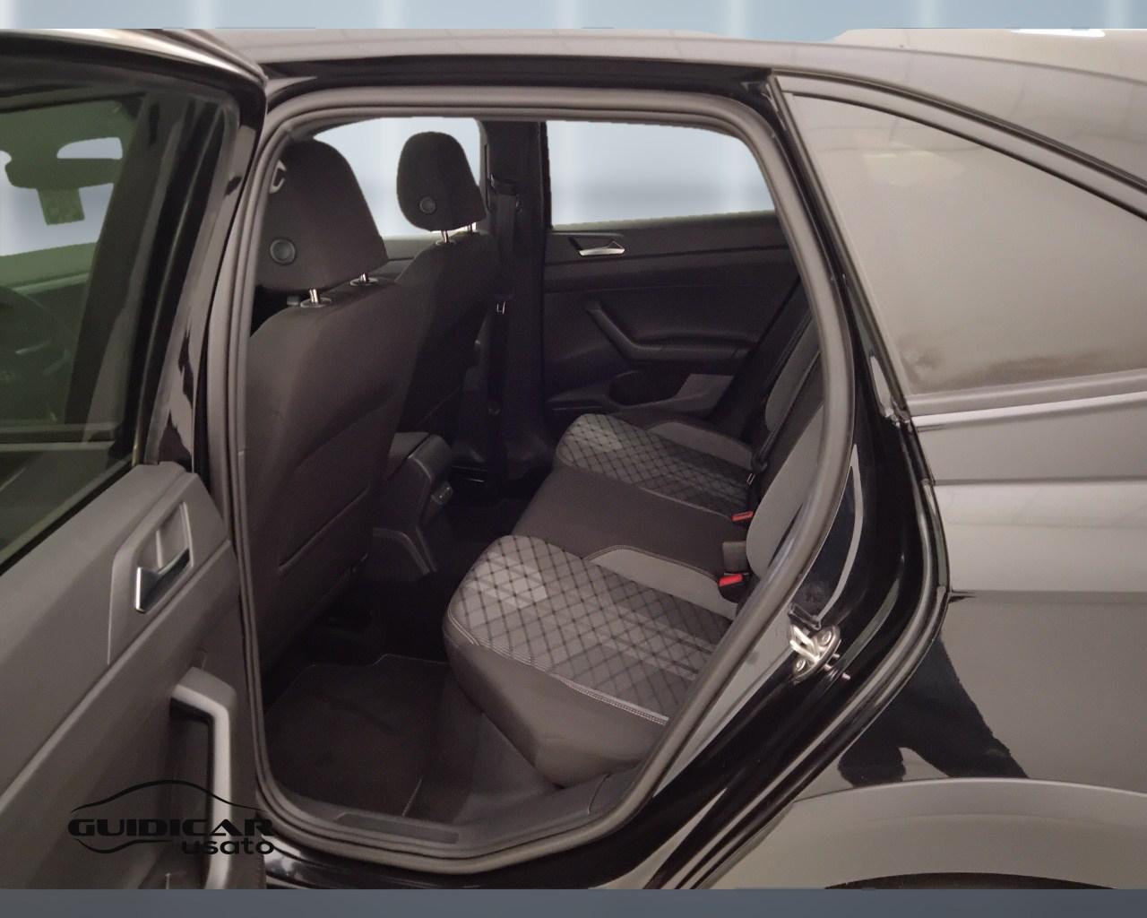 VOLKSWAGEN Taigo - Taigo 1.0 tsi R-Line 115cv dsg