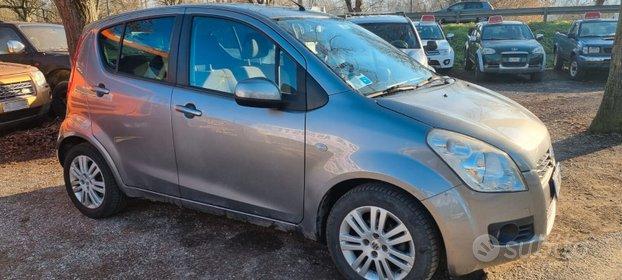 Suzuki Splash 1.0 BENZINA-2012