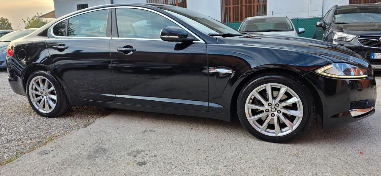 Jaguar XF 3.0 D V6 full optional