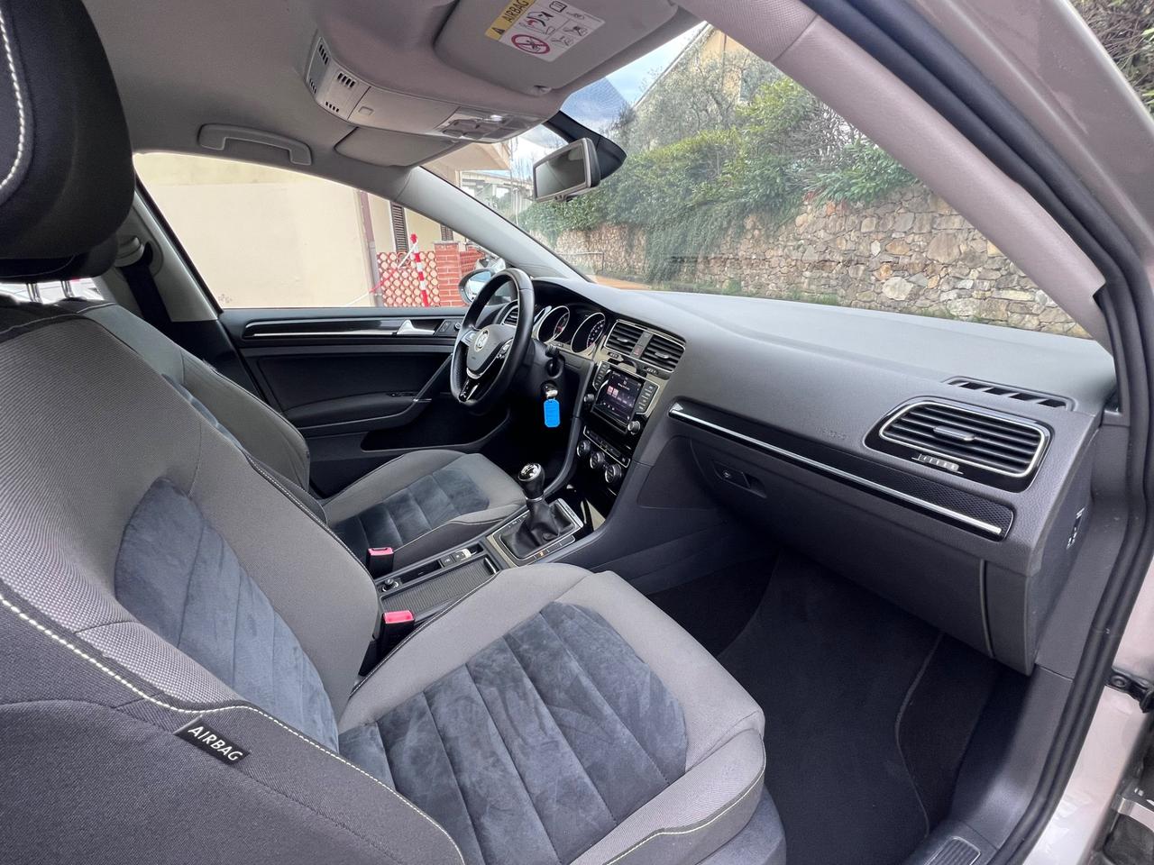 Volkswagen Golf 2.0 TDI 5p. 4MOTION Highline BlueMotion Tech.