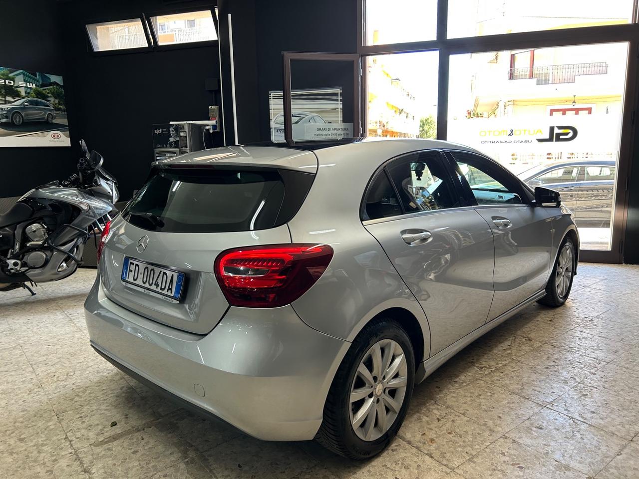 Mercedes-benz A 180 160 d Premium