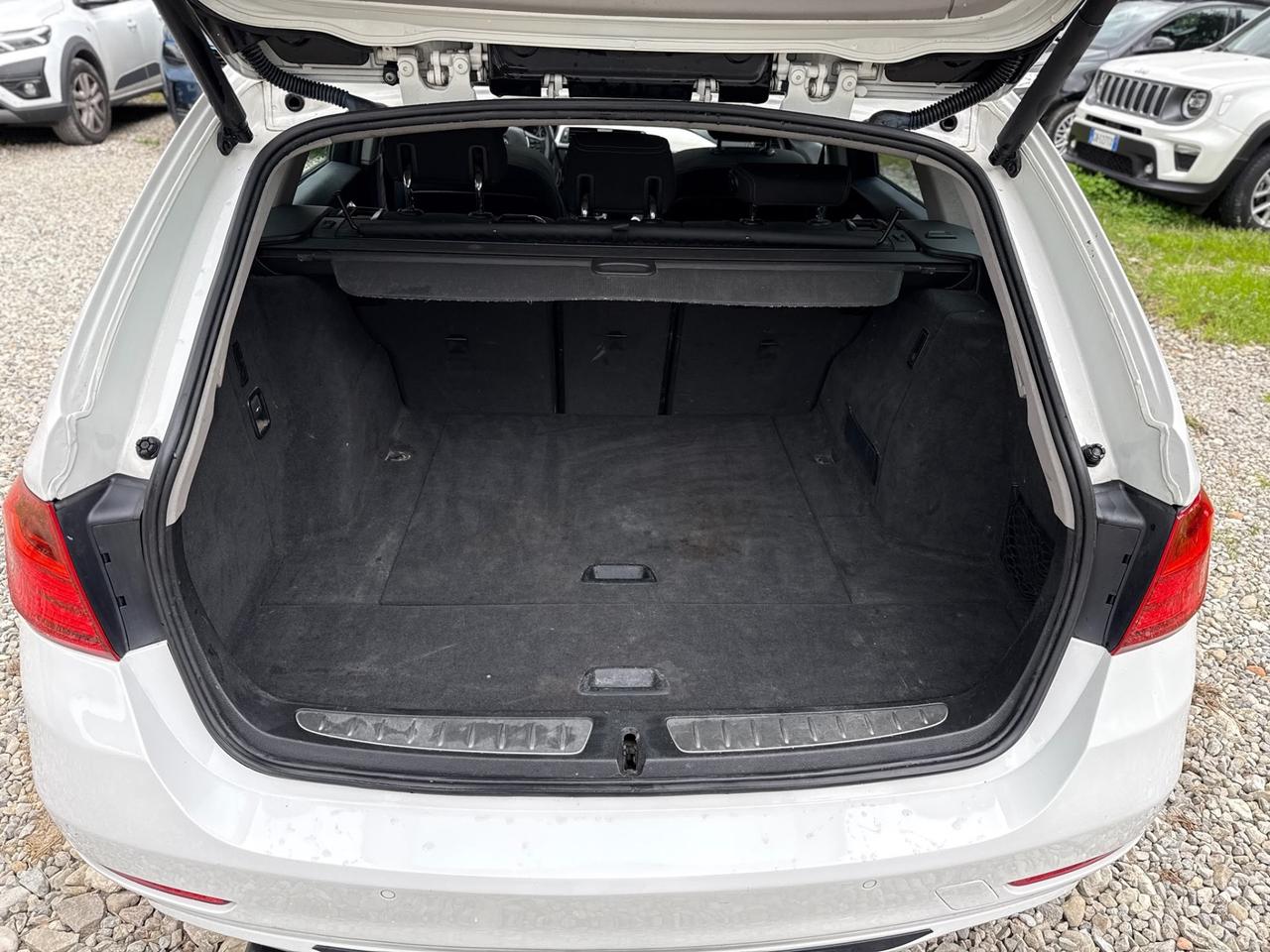 Bmw 318 318d Touring Msport automatica