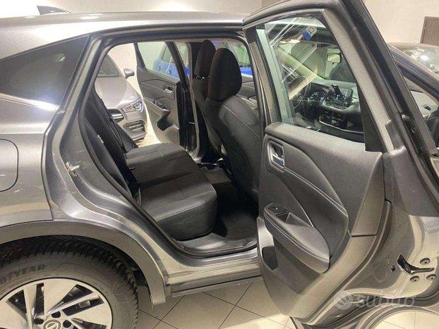 Nissan Qashqai MHEV 140 CV Business