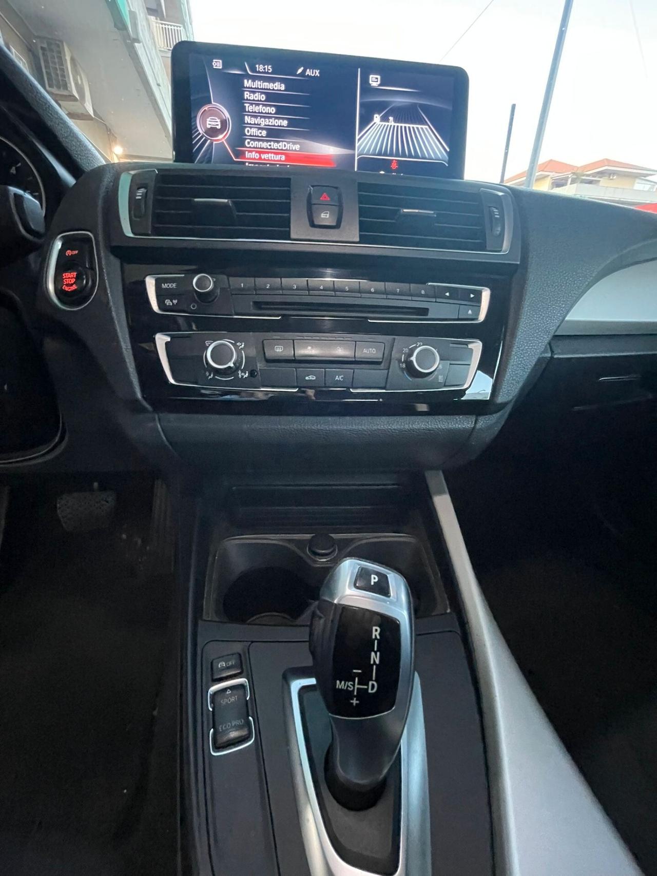 Bmw 118 118d 5p. Advantage