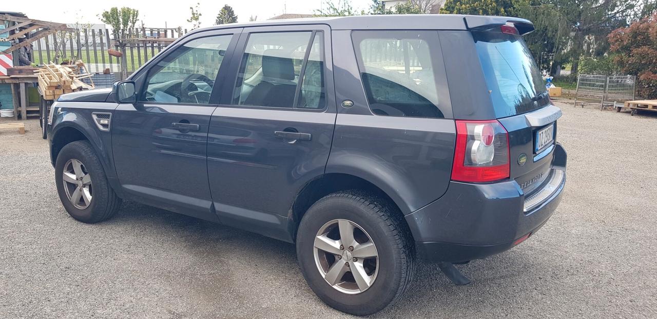 Land Rover freelander 2.2 diesel anno 2010