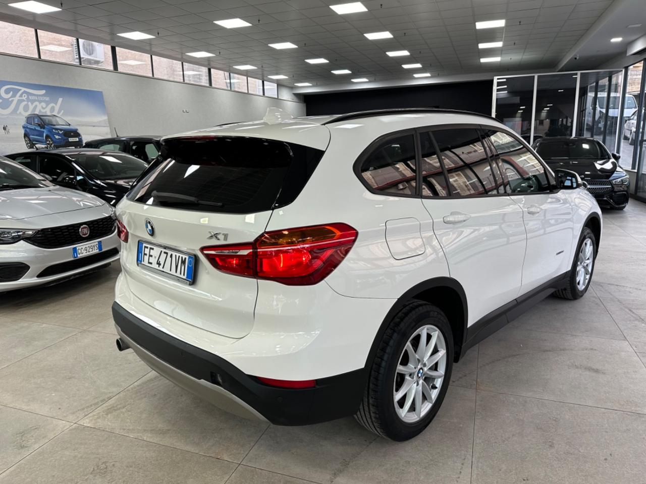 Bmw X1 sDrive18d Advantage AUTOM Tetto 2016