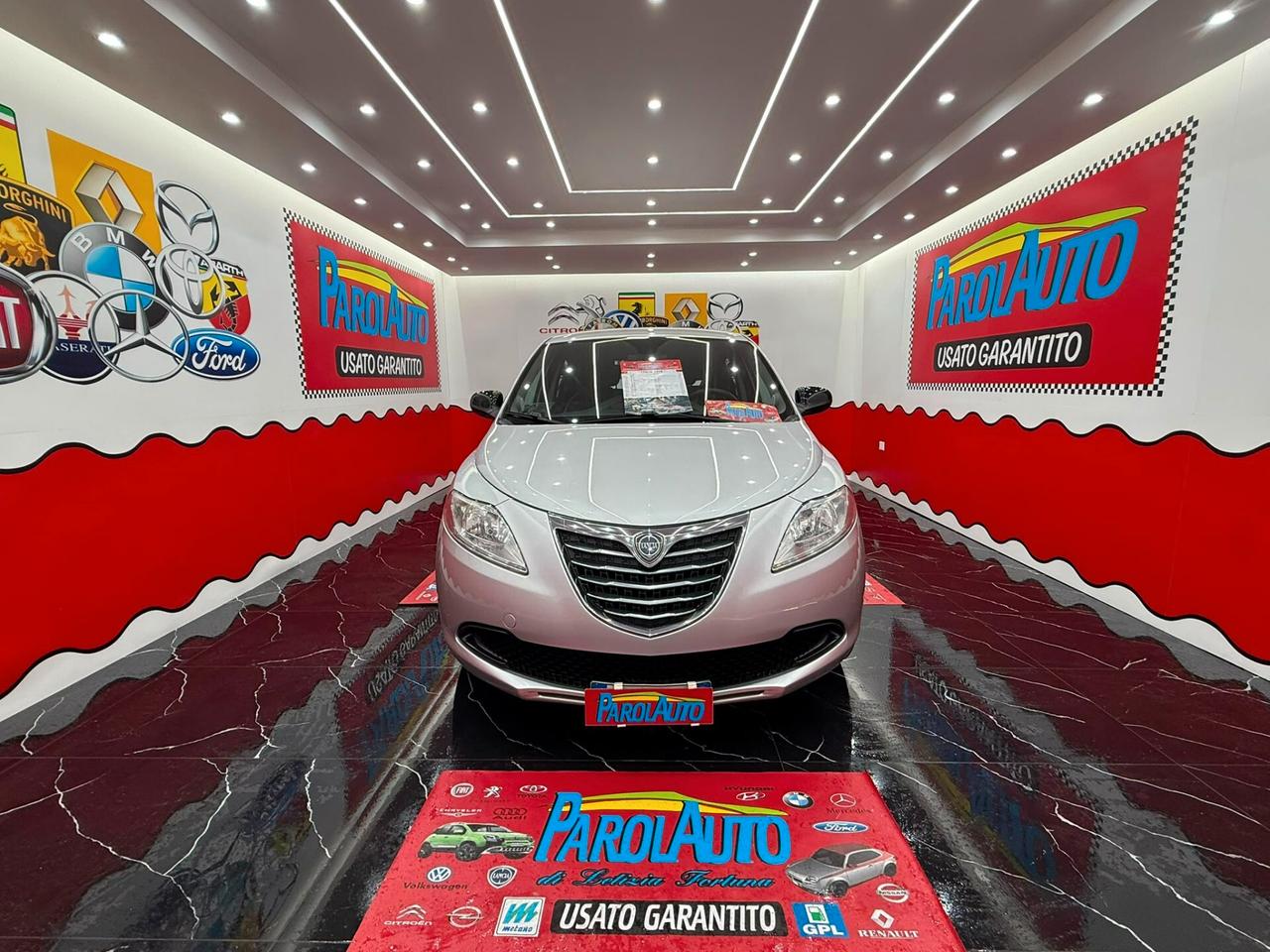 Lancia Ypsilon 1.2 69cv GPL Ecochic - 2012