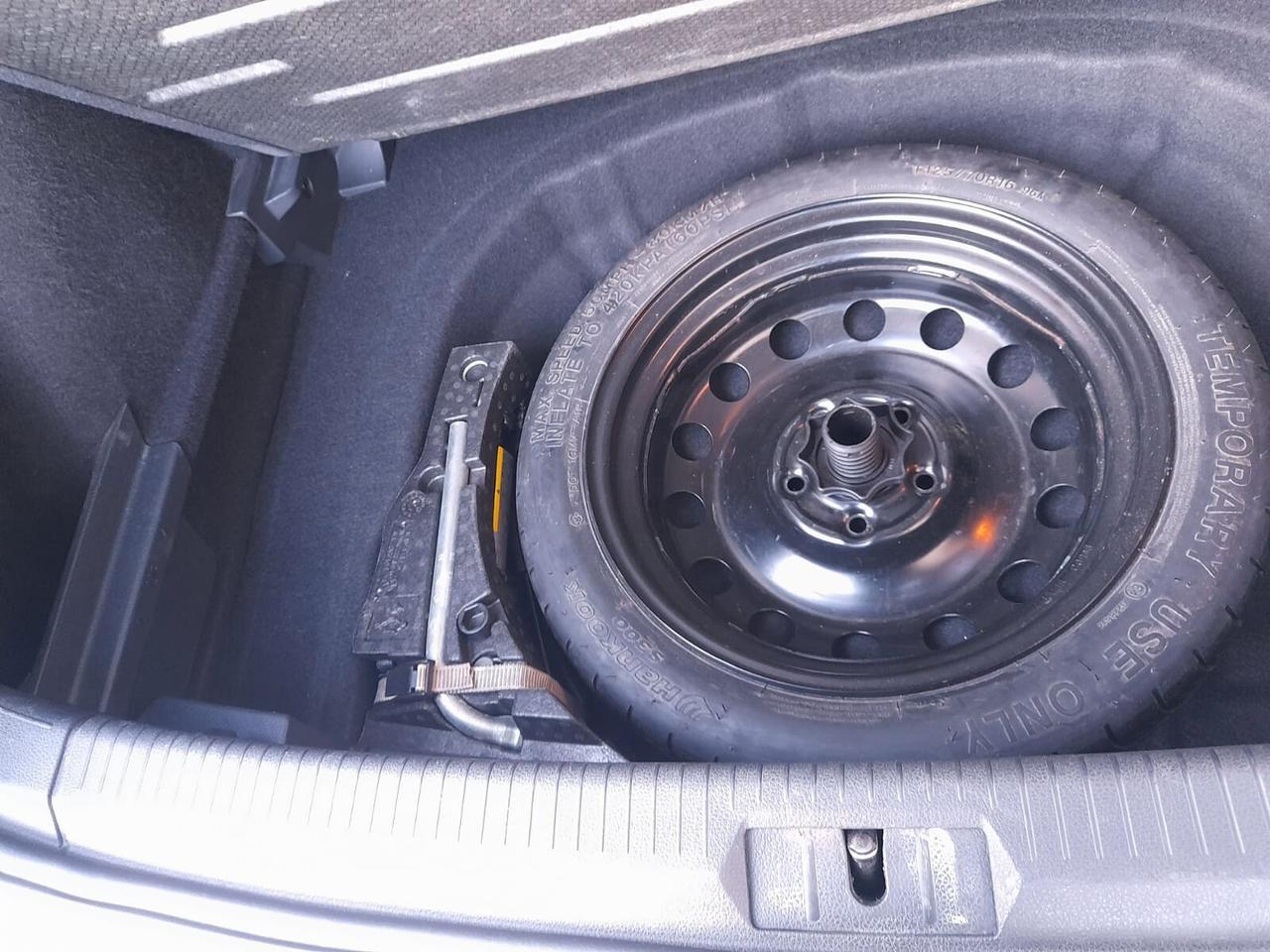 Volkswagen Golf 7 1.6 TDI Highline BlueMotion