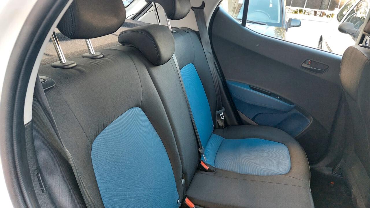 Hyundai i10 1.0 MPI Sound Edition