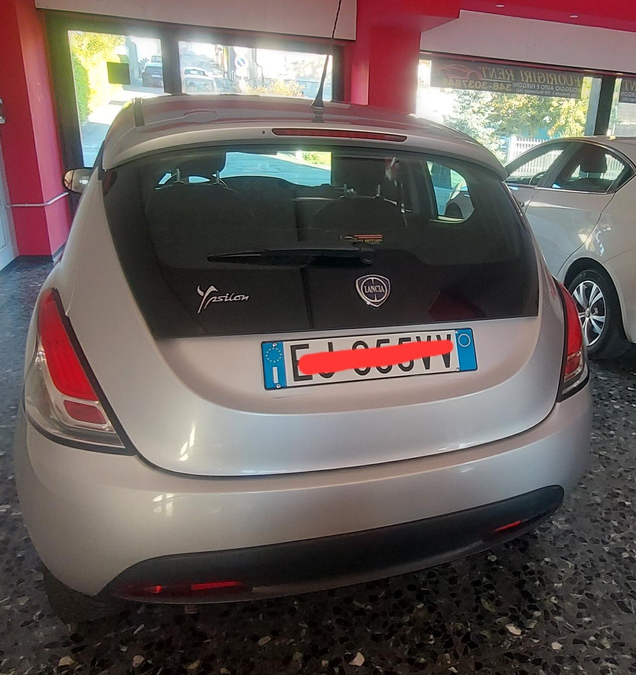 Lancia Ypsilon 1.3 MJT 16V 95 CV 5 porte S&S Silver