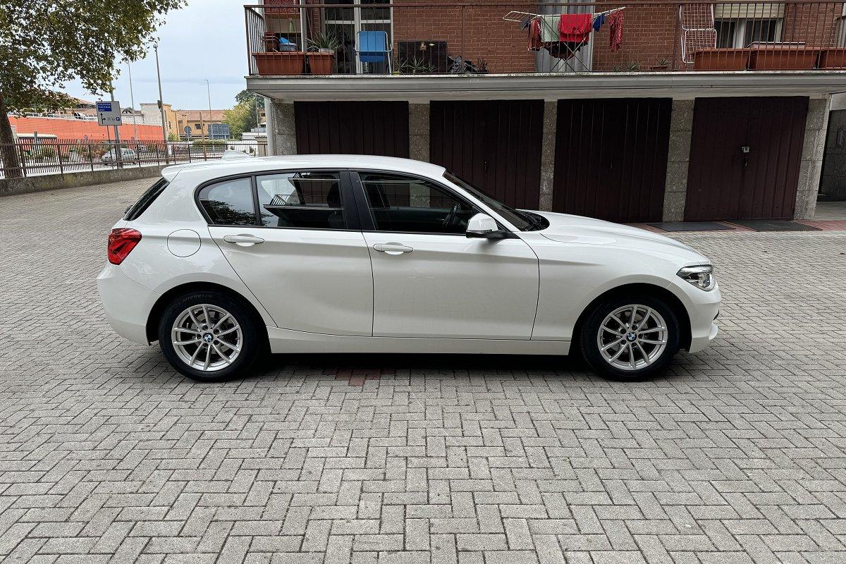 BMW 116d 5p. Advantage