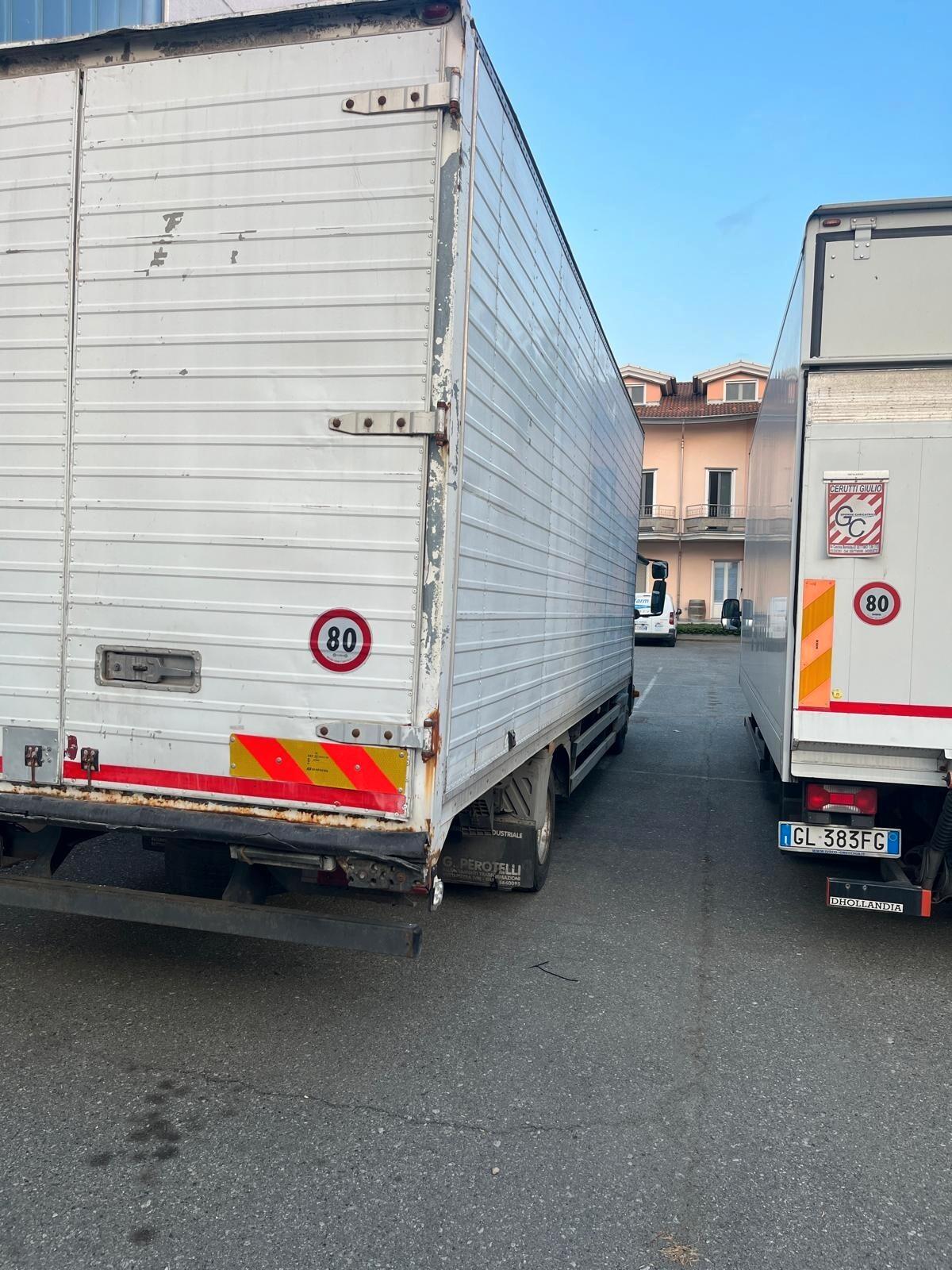 Mercedes Atego 817