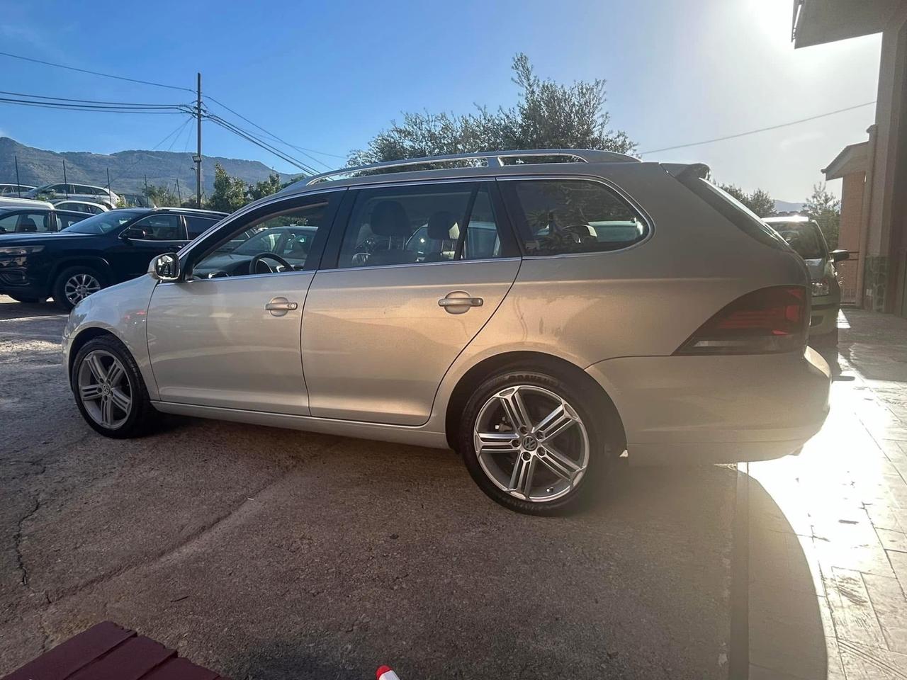 Volkswagen Golf Variant 1.6 TDI DPF Comf. BlueMotion Tech.