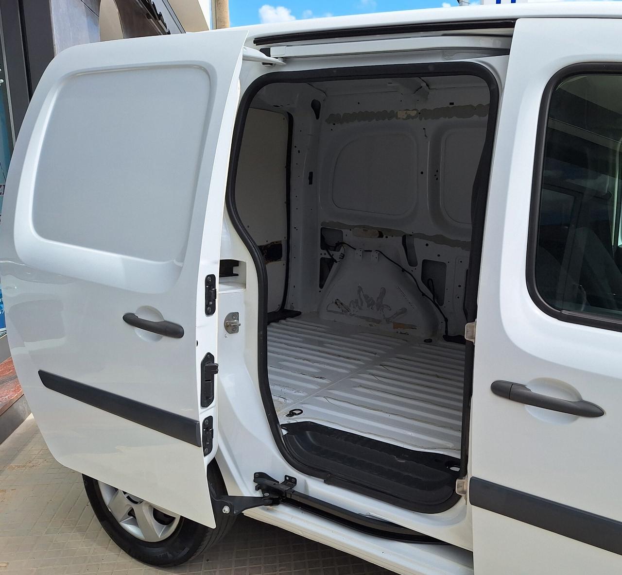 Renault Kangoo 1.5dCi 110CV ExpressMaxi PERMUTO