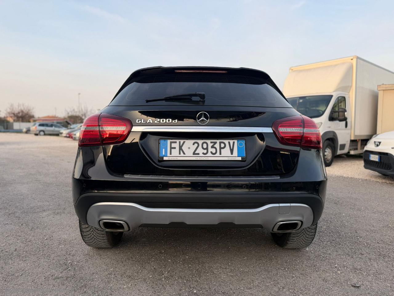 MERCEDES-BENZ GLA 200 d Automatic Sport