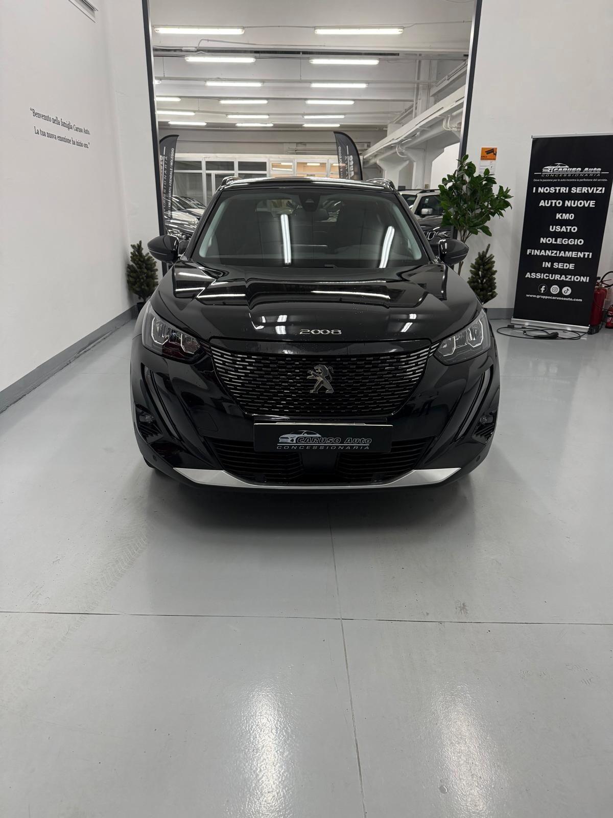 Peugeot 2008 BlueHDi 100 S&S Allure Navi Pack
