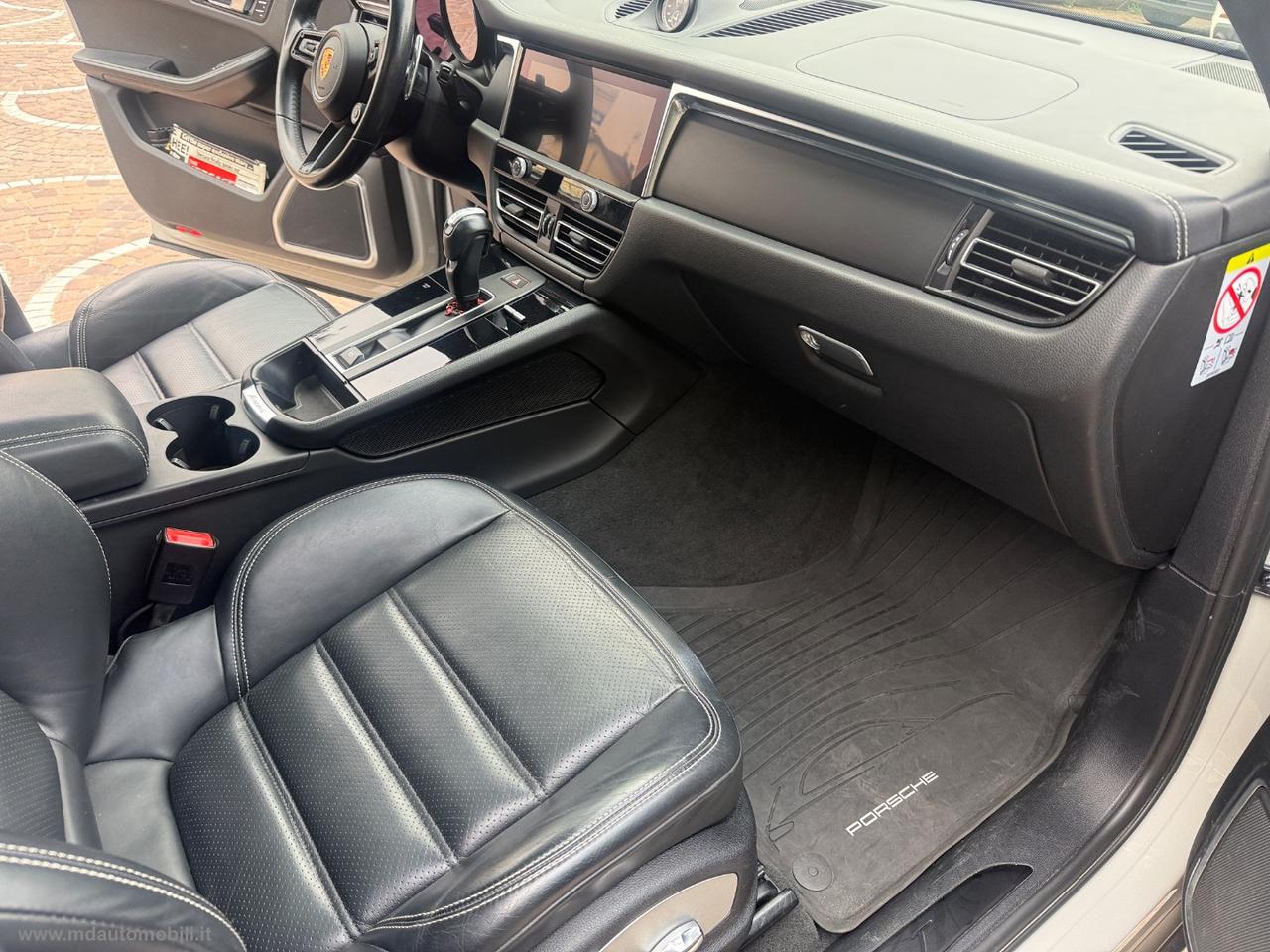 PORSCHE Macan 2.0 T IVA ESPOSTA