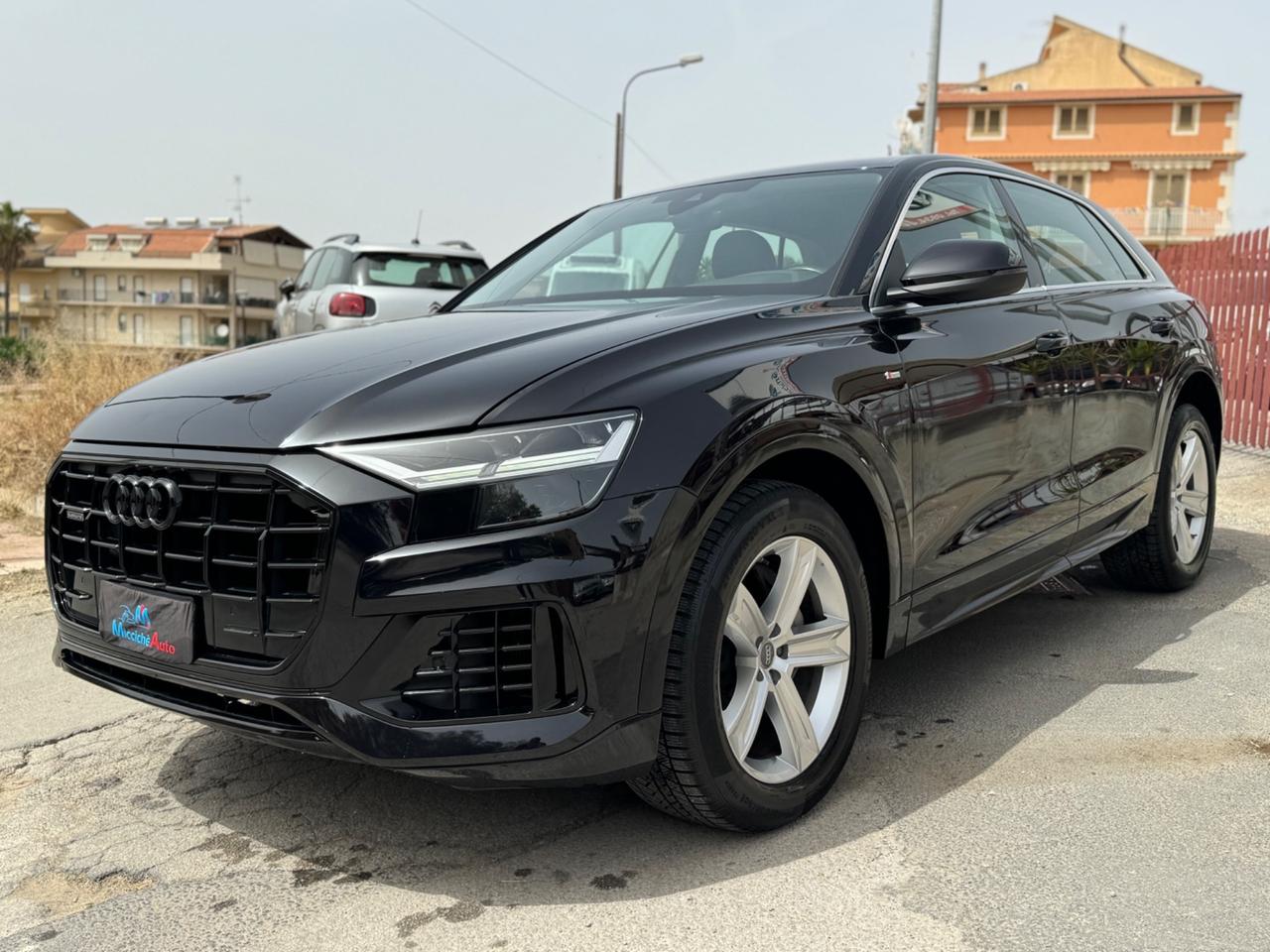 AUDI Q8 45 TDI 231 CV QUATTRO FULL IVA ESPOSTA