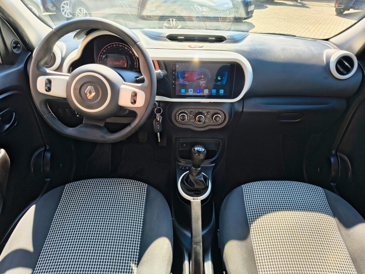 Renault Twingo SCe 65 CV Duel