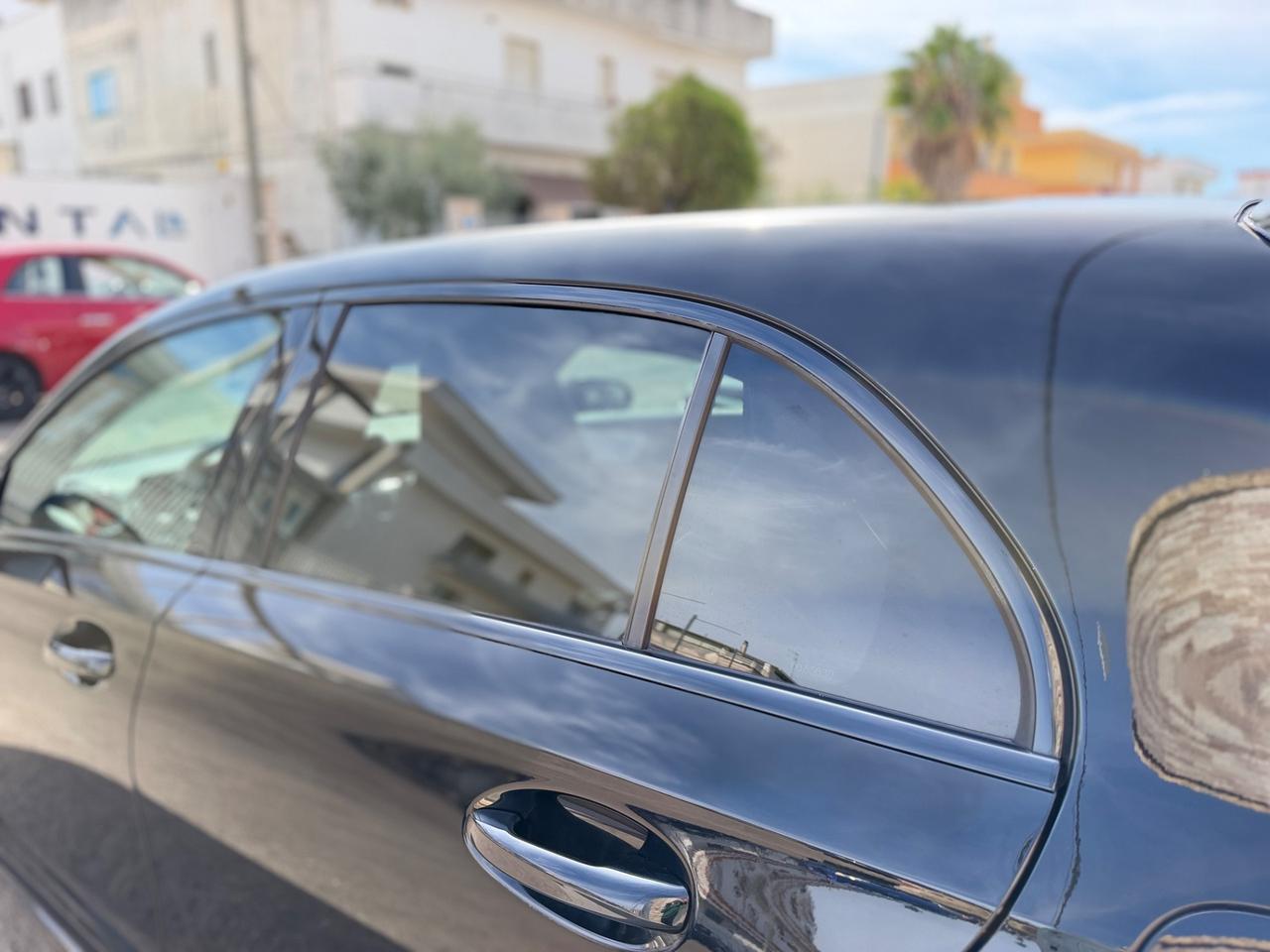 Mercedes-benz A180d Premium Amg -2021 AMBIENT/NAVI