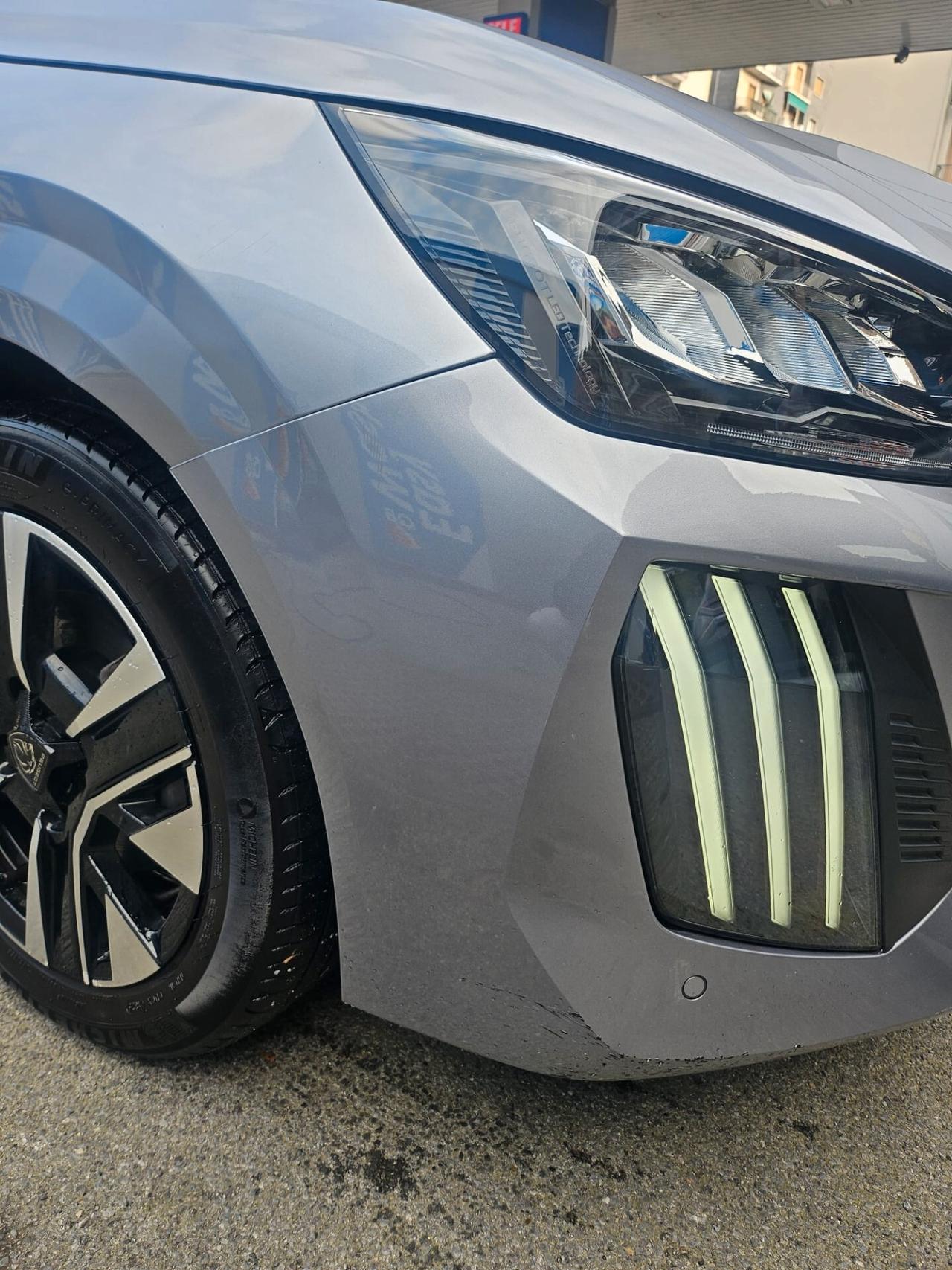 Peugeot 208 PureTech 100 Stop&Start 5 porte Allure