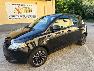 Lancia Ypsilon 1.2 69 CV 5 porte Platinum