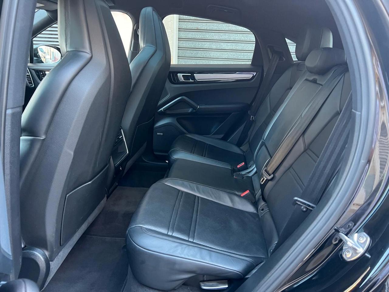 PORSCHE CAYENNE COUPE' 3.0 V6 340CV TETTO PELLE CAM360° ANNO 2020