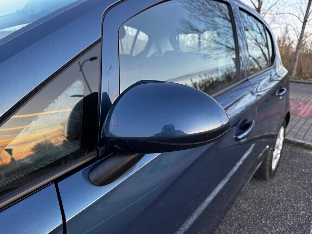 Opel Corsa 1.4 90CV GPL Tech 5 porte b-Color