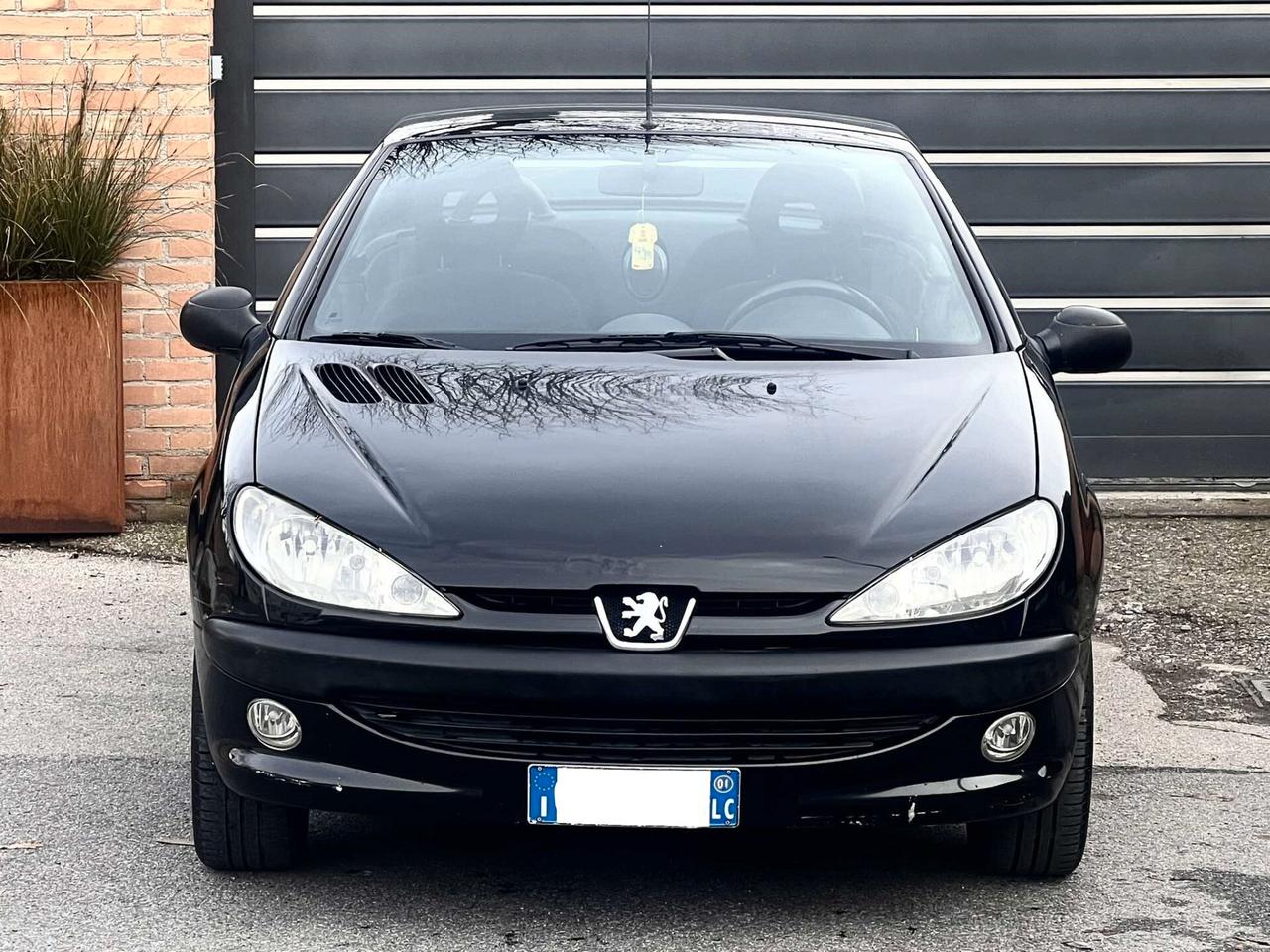 Peugeot 206 1.6i Cabrio-169.000-U.Prop-Tag.Cert-2002