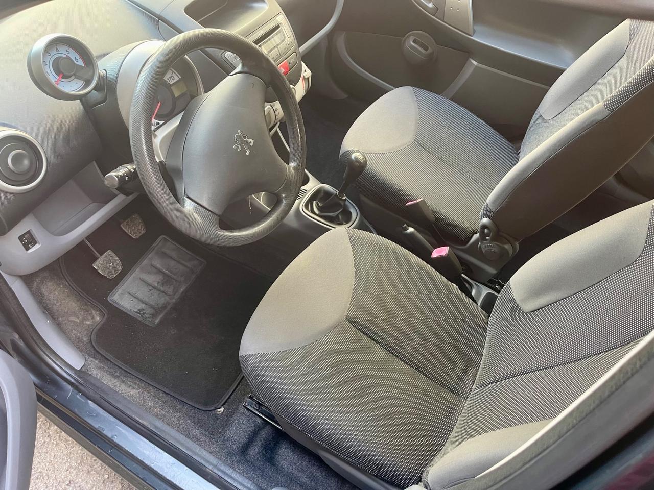 Peugeot 107 1.4 HDi 5p. Plaisir