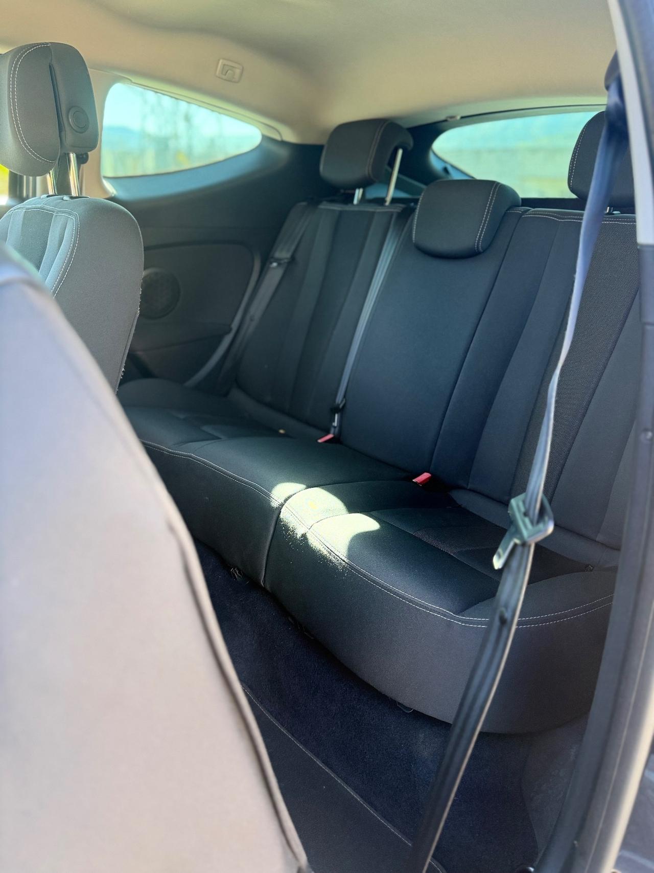 Renault Megane Mégane Coupé OK NEOPATENTATI