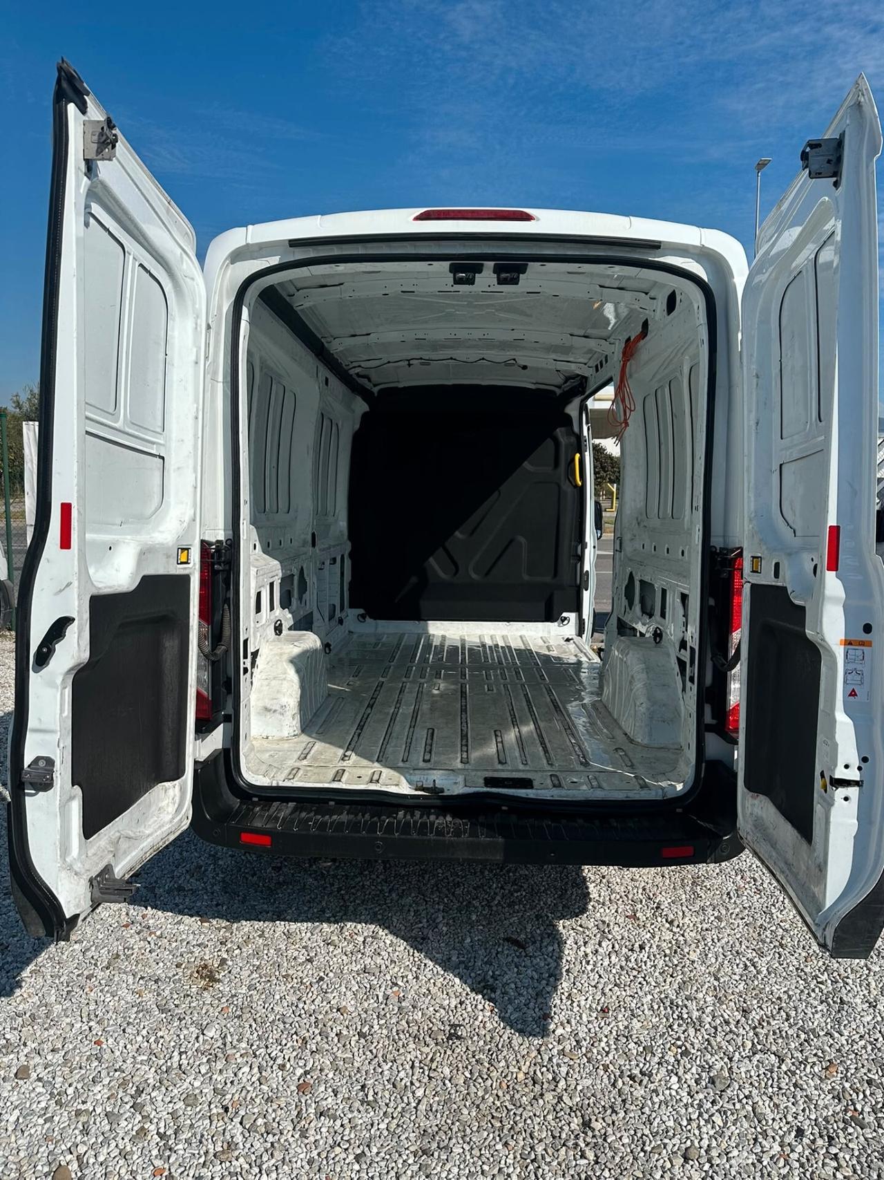Ford Transit 330 2.0TDCi EcoBlue 130CV PL-TM-DC Furgone Trend
