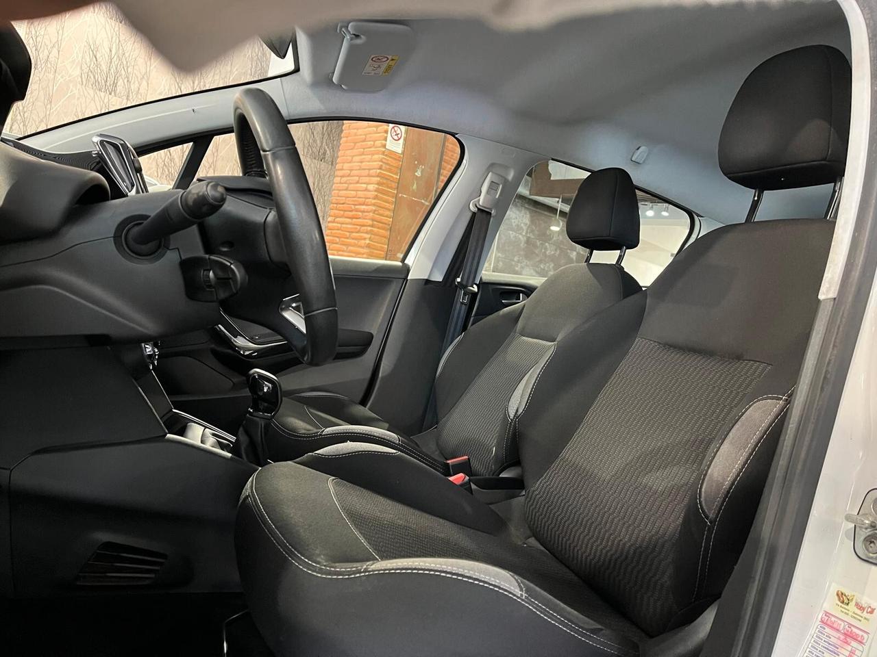 Peugeot 208 PureTech 82 5 porte Access