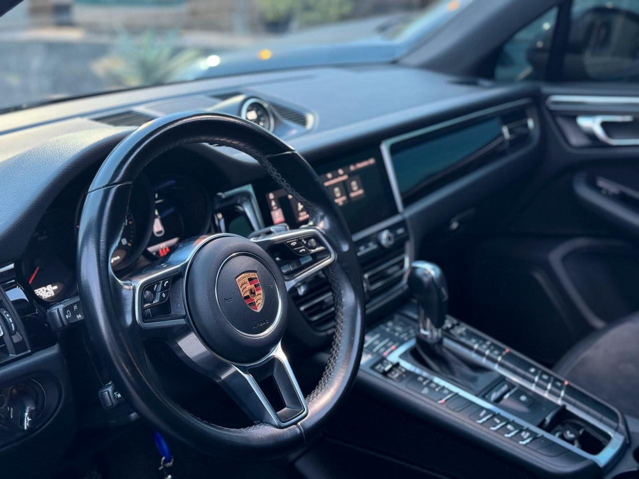 Porsche Macan 2.0 245CV TETTO APRIBILE