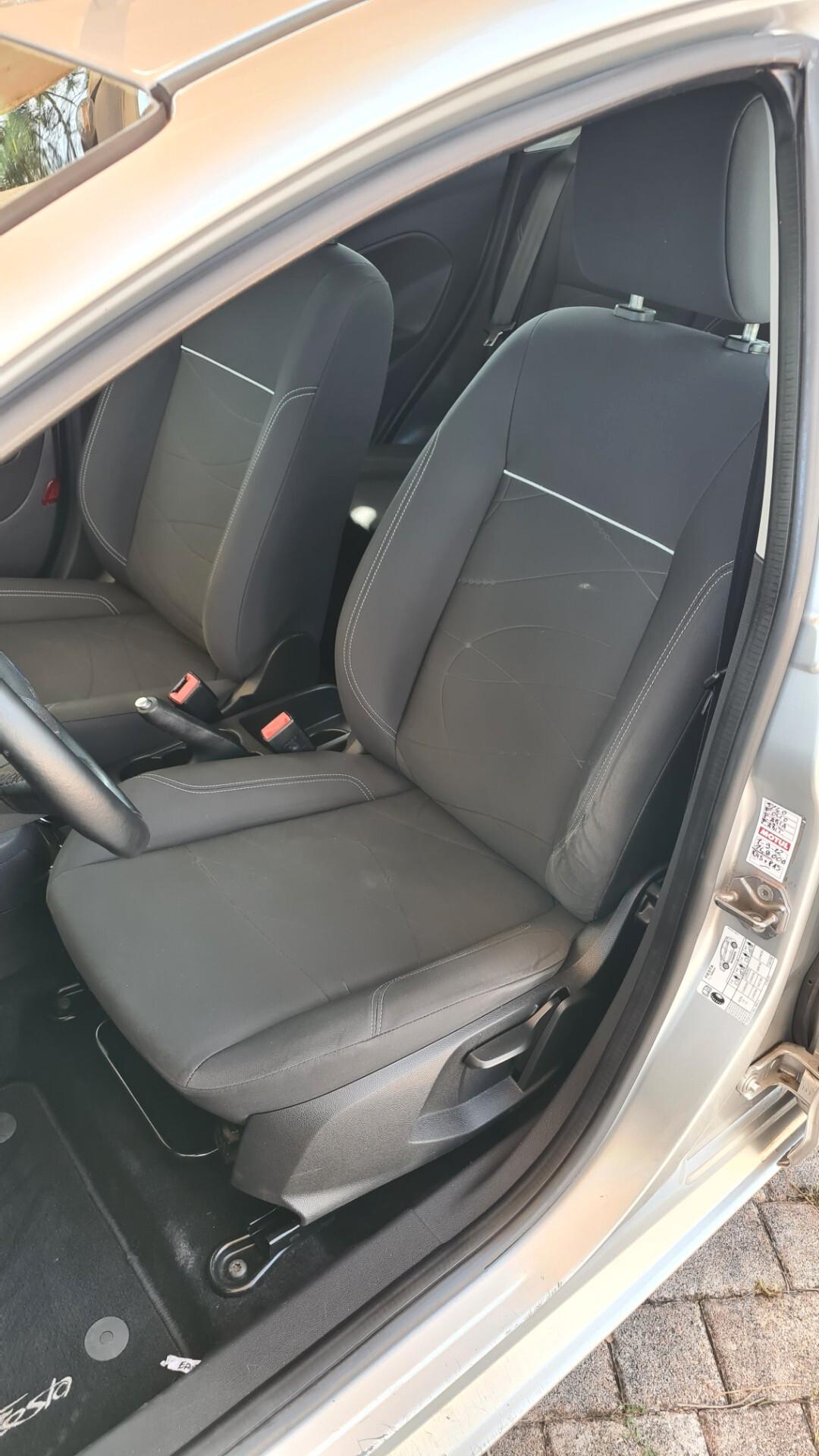 Ford Fiesta 1.4 TDCi 70CV 5 porte Titanium