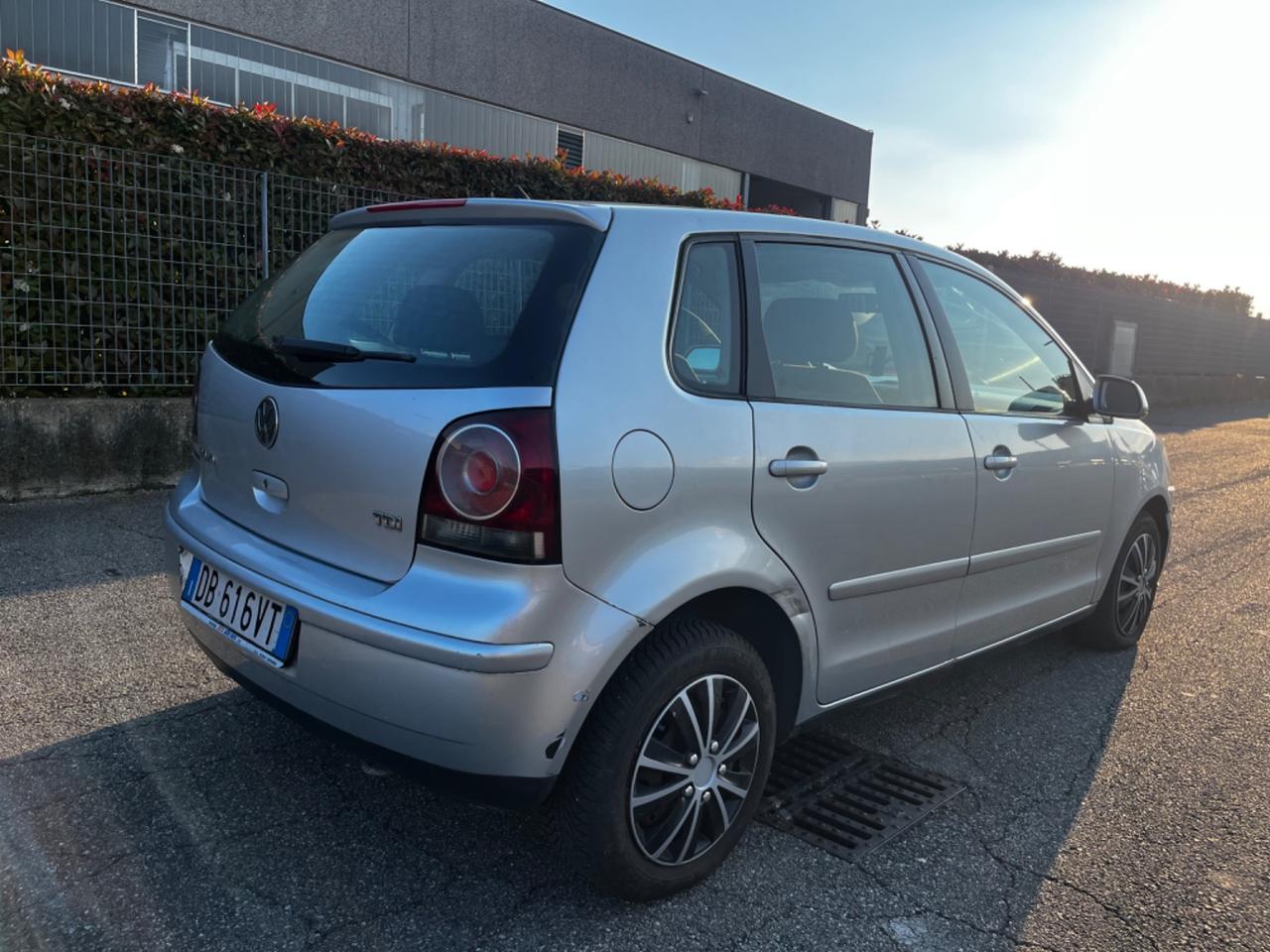 Volkswagen Polo 1.4/69CV TDI 5p. Sportline