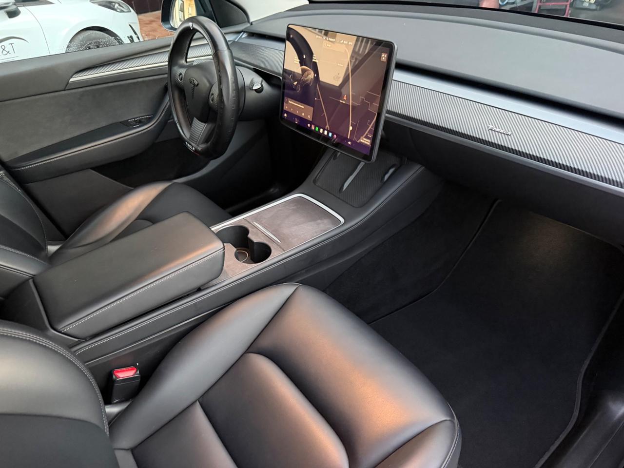 Tesla Model Y Long Range AWD