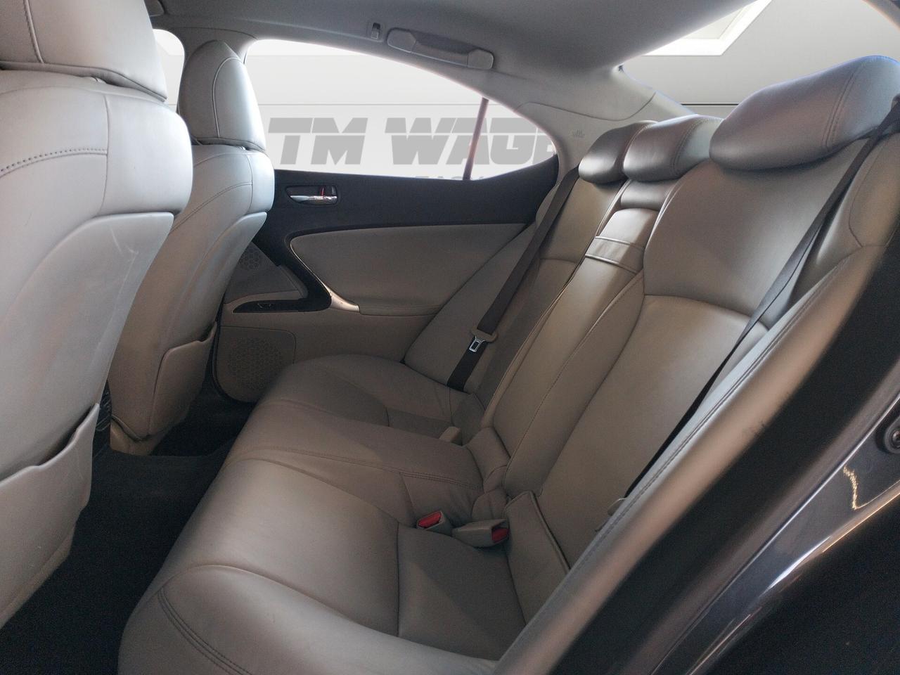 Lexus IS 220d MC Luxury
