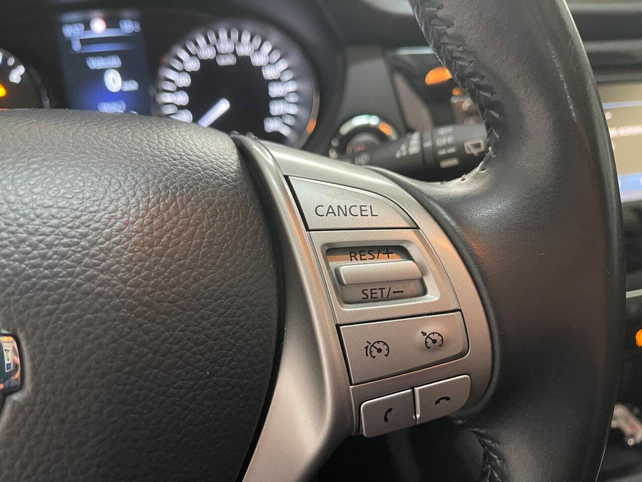 Nissan Qashqai 1.5 DCI 110 CV Tekna CAMERA 360º