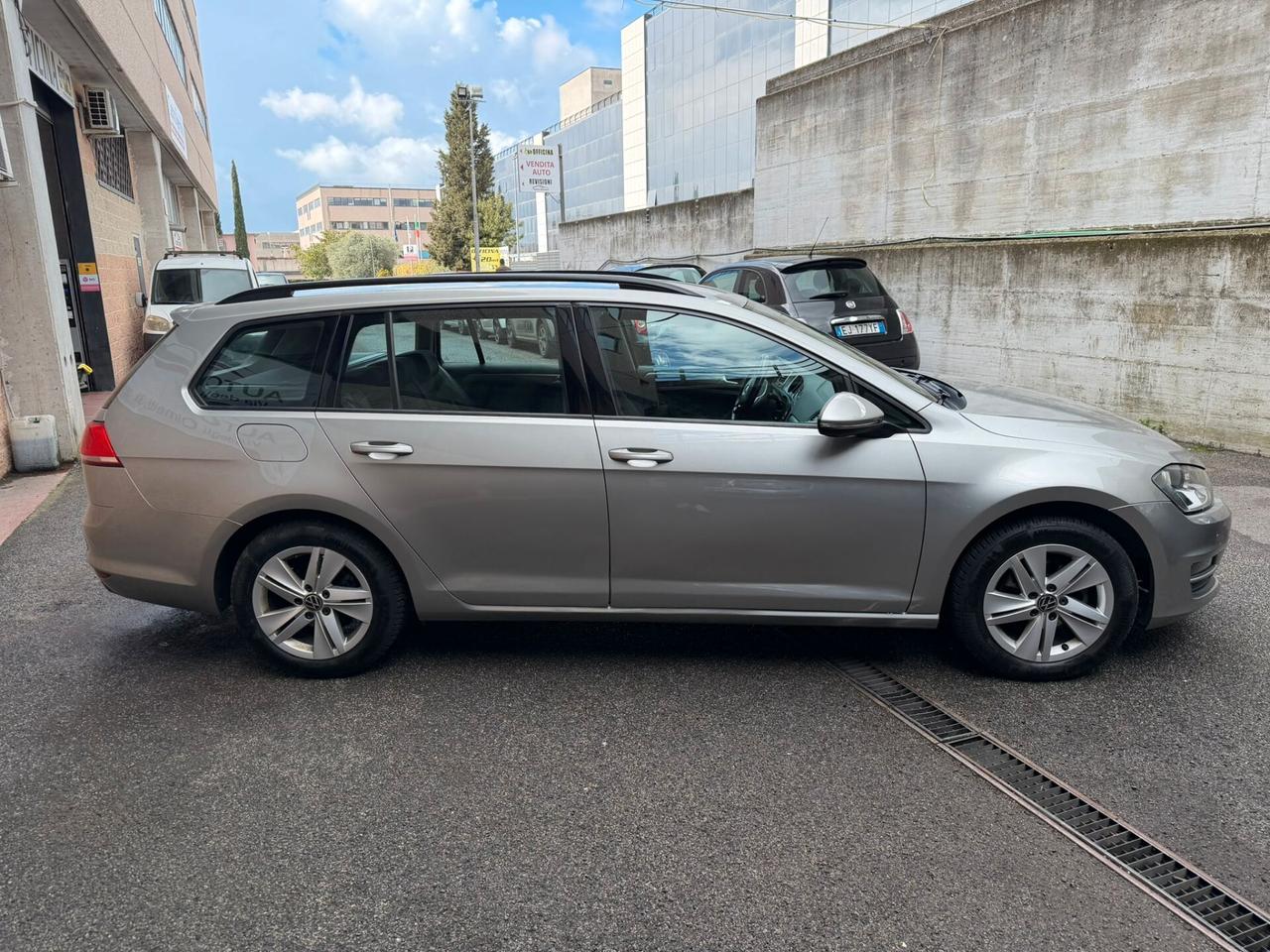 Volkswagen Golf Variant 1.6 TDI 110CV SW ***MOTORE E TURBINA NUOVI***