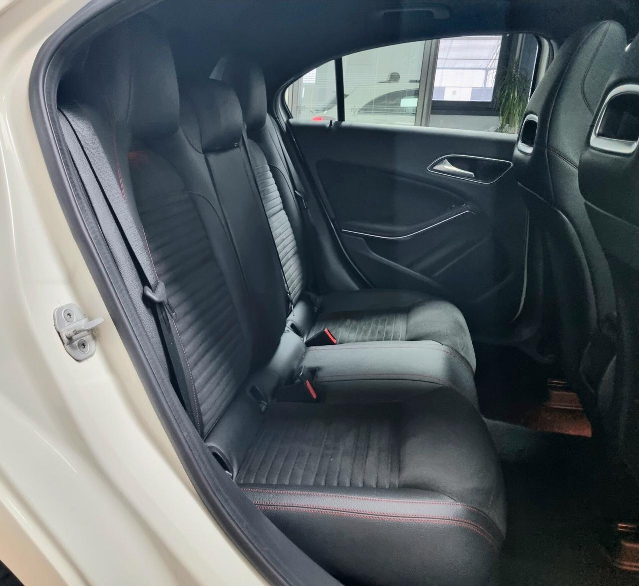 MERCEDES-BENZ A 180 CDI 109CV Automatic PREMIUM