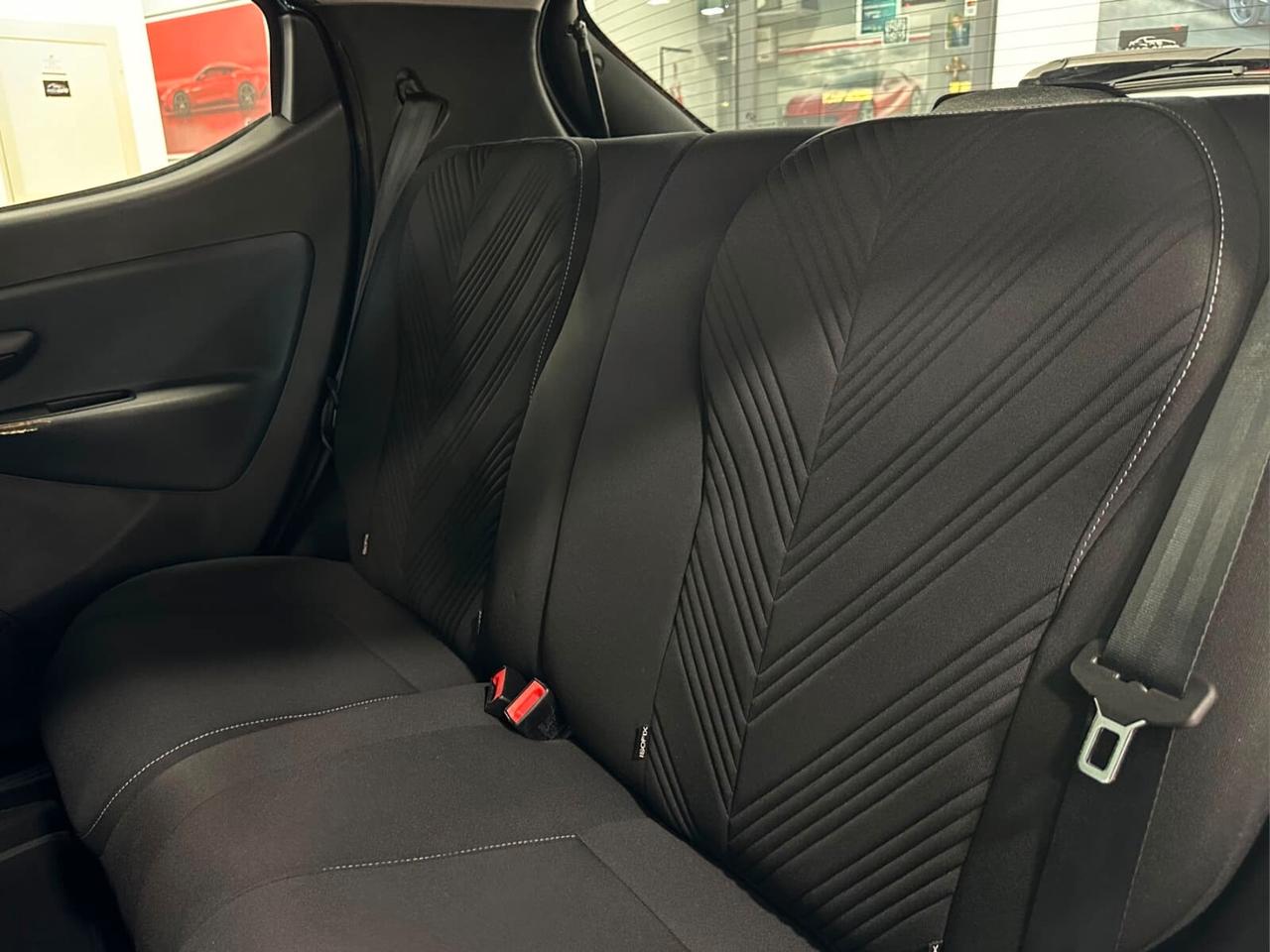 Lancia Ypsilon 1.0 FireFly 5 porte S&S Hybrid Gold Plus