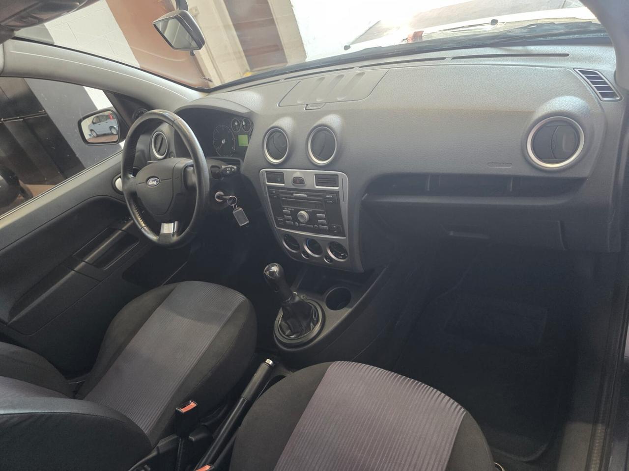 Ford Fusion 1.4 TDCi 5p. Titanium