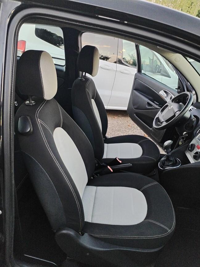 Lancia Ypsilon 1.2 8V MOMO DESIGN 91800KM 9/2006