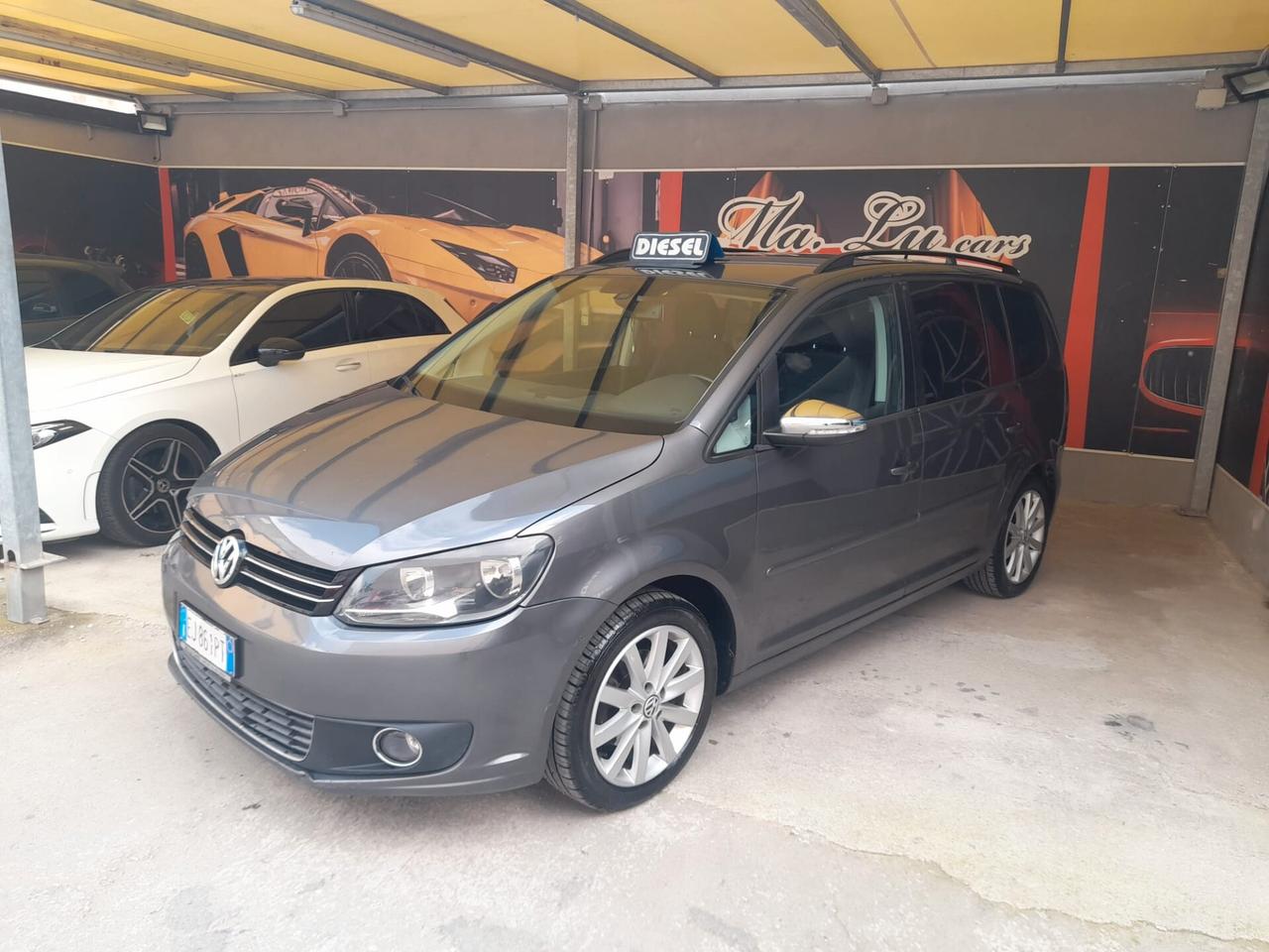 Volkswagen Touran 1.6 diesel 7 posti con garanzia-2011