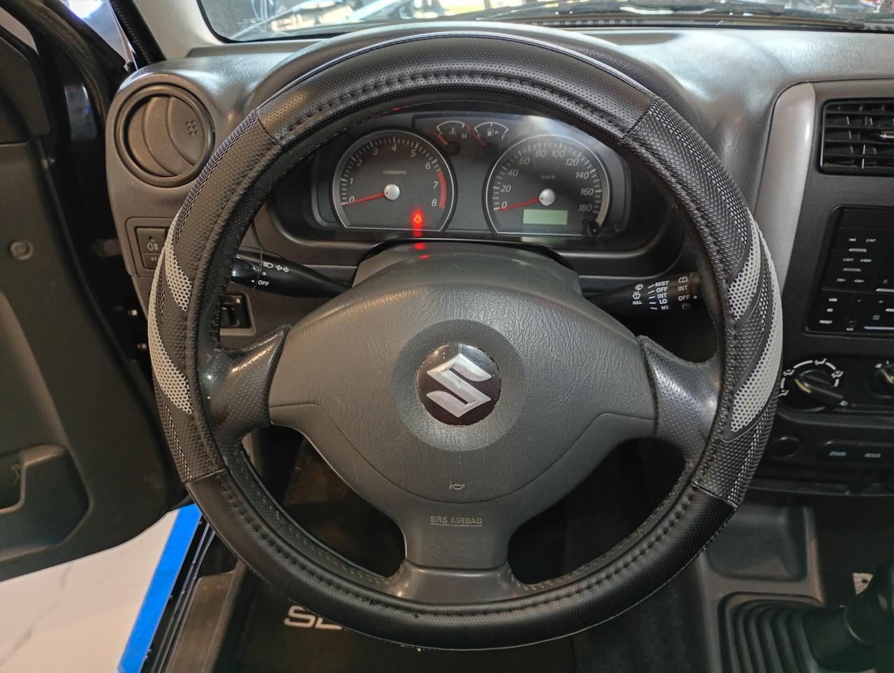Suzuki Jimny 1.3i 16V cat 4WD JLX Più