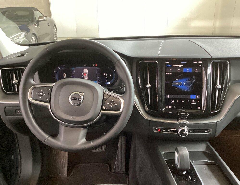 Volvo XC60 2.0 B4 Core AWD automatico