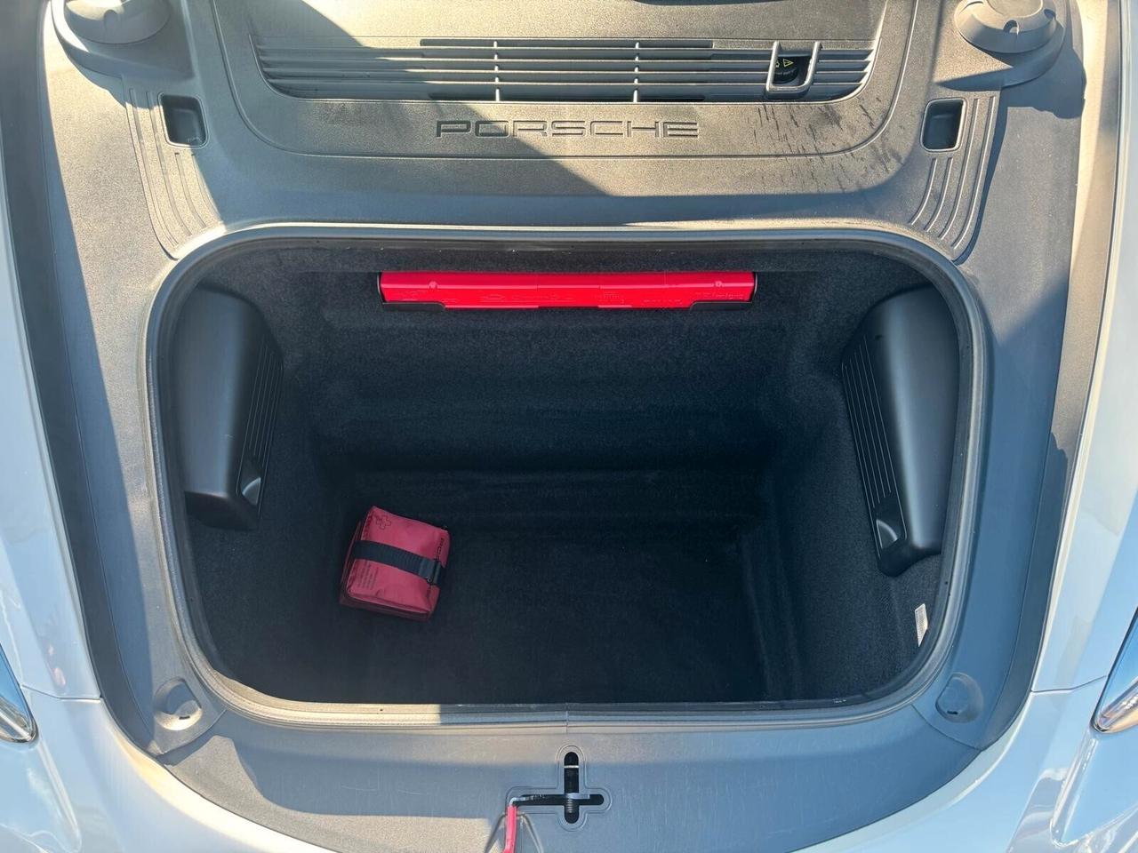 Porsche Cayman style edition sport design